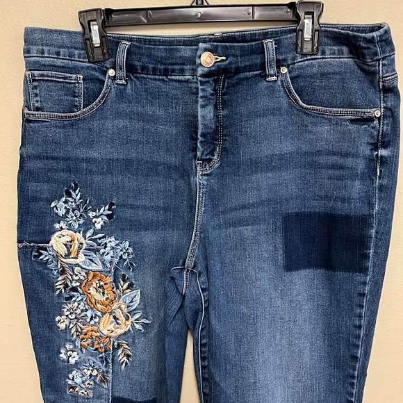 Chico's Denim - Chicos - So Slimming Girlfriend Embroidered Ankle Jeans